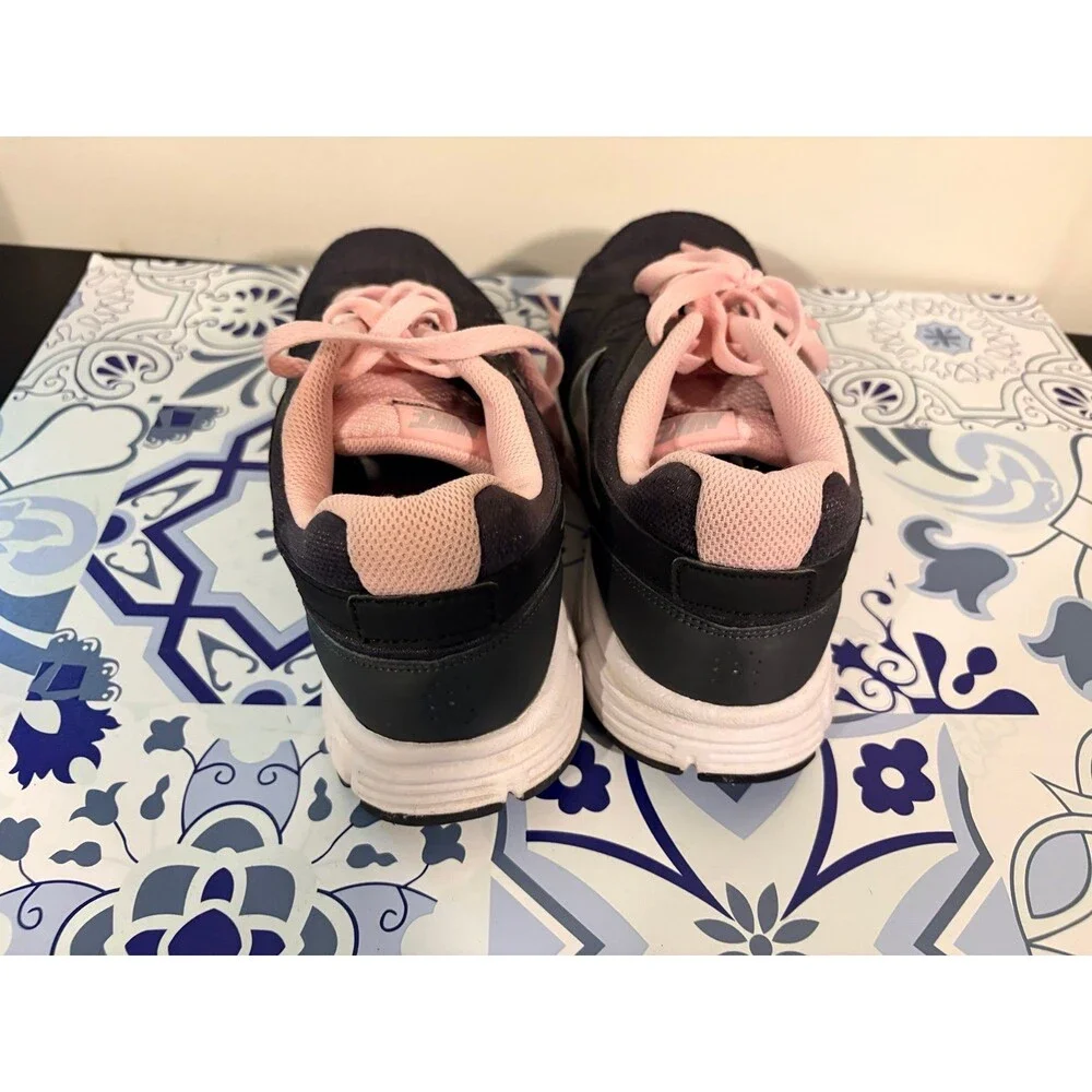 Nike sneakers, black and pink